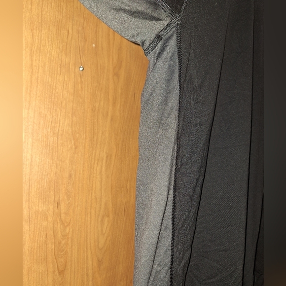 The North Face Black Long-Sleeve 1/4 Zip Pullover In A Mens XL. EUC. - Picture 3 of 9